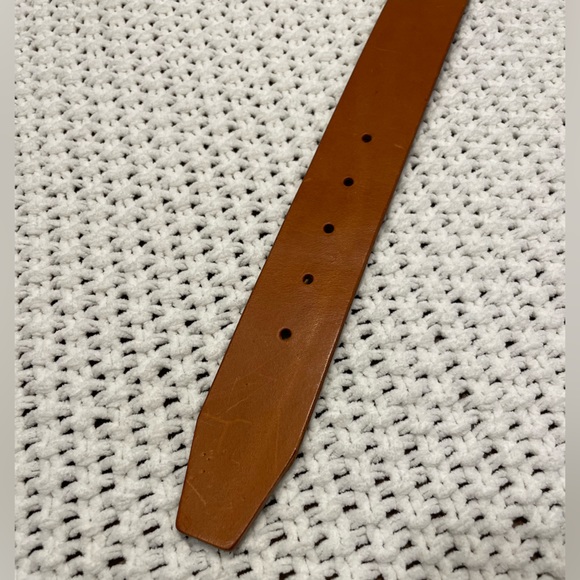Gap 26” Genuine Leather Belt - Picture 3 of 3